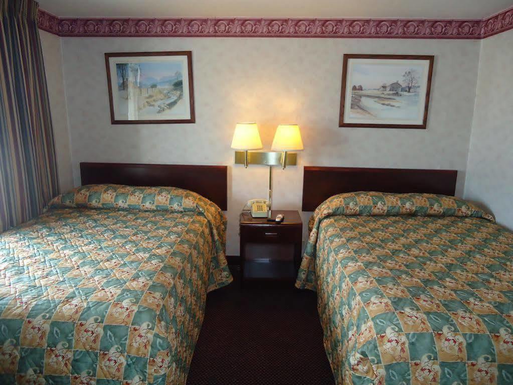 Budget Host Inn Somerset Exterior photo